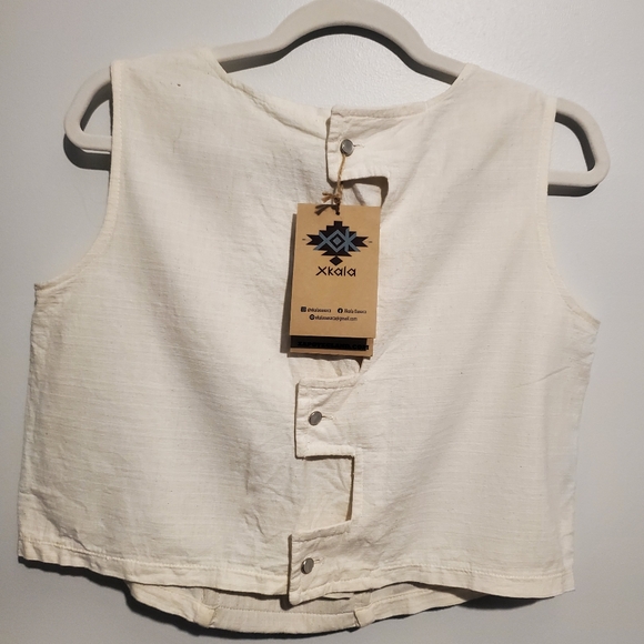 Xcala Autentic Hand Made top natural Linen with natural wool details - Picture 4 of 6